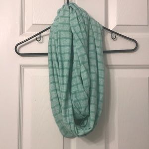 Green stripe infinity scarf